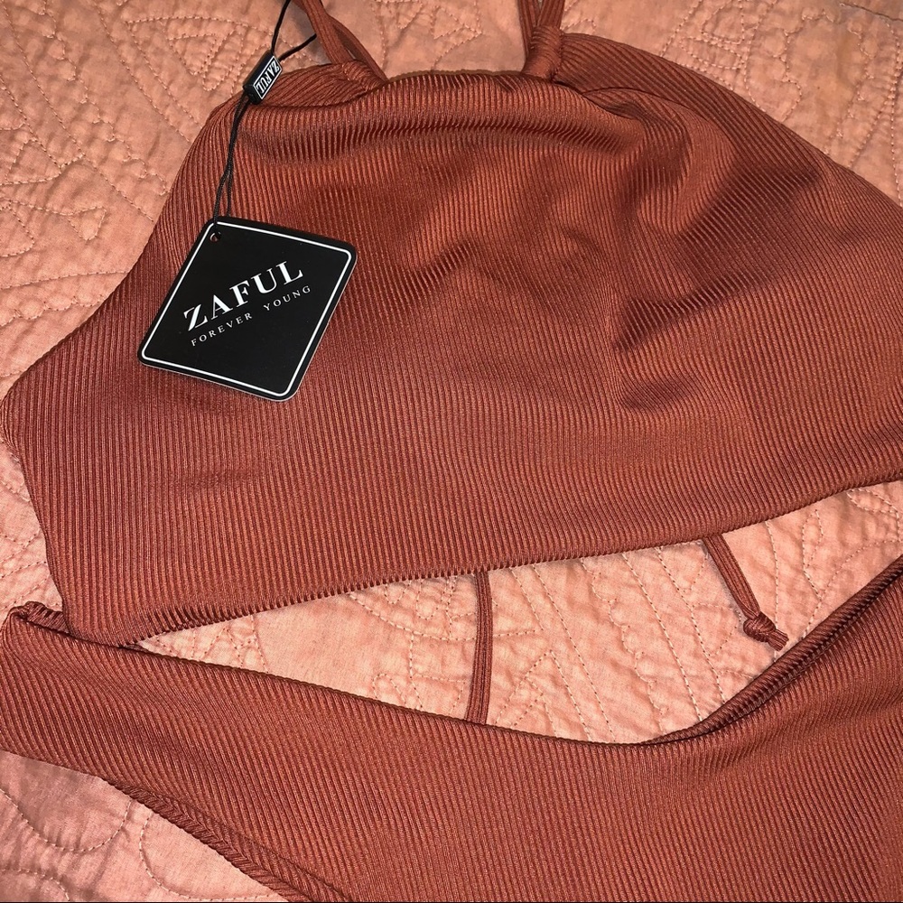 Spring Break Necessity!! Ribbed Bikini Set - Picture 4 of 6